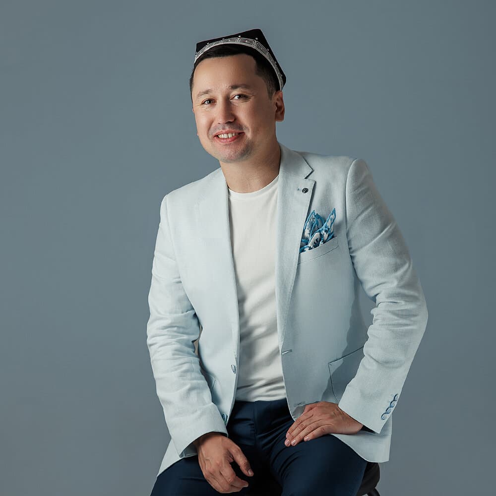 Бунёдбек Саидов