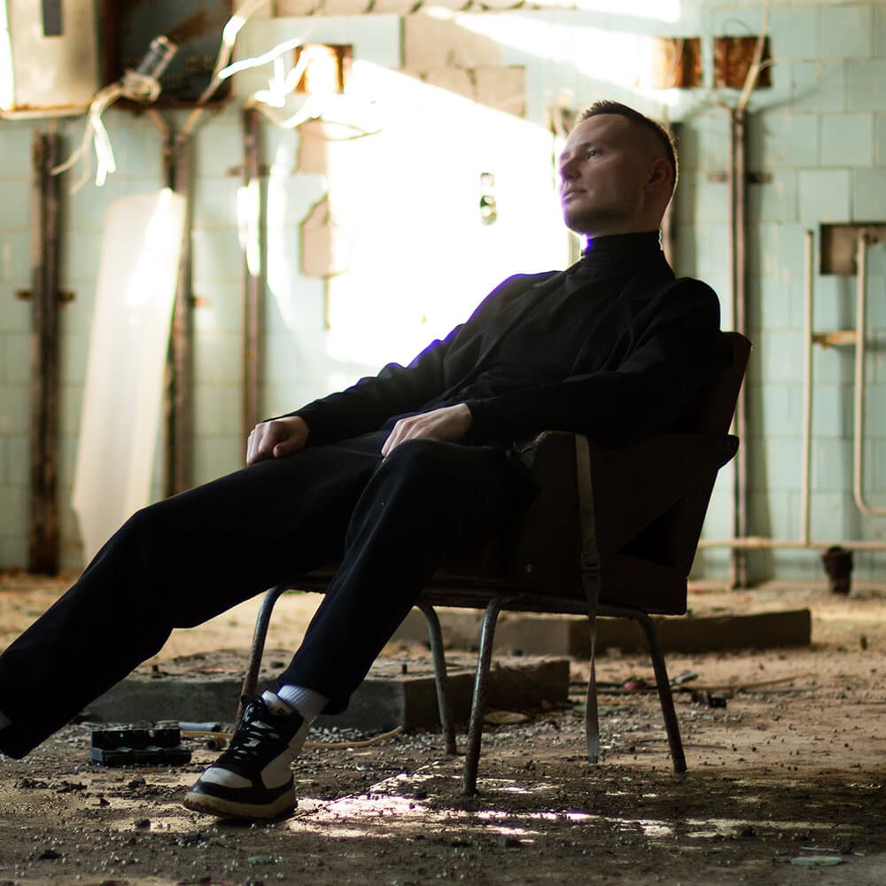 ОДИН НА КУХНЕ