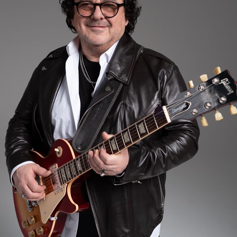 Игорь Саруханов