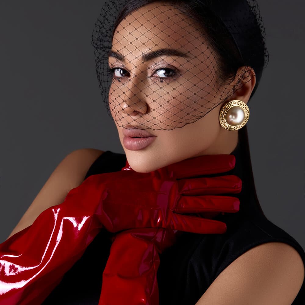 Муниса Ризаева